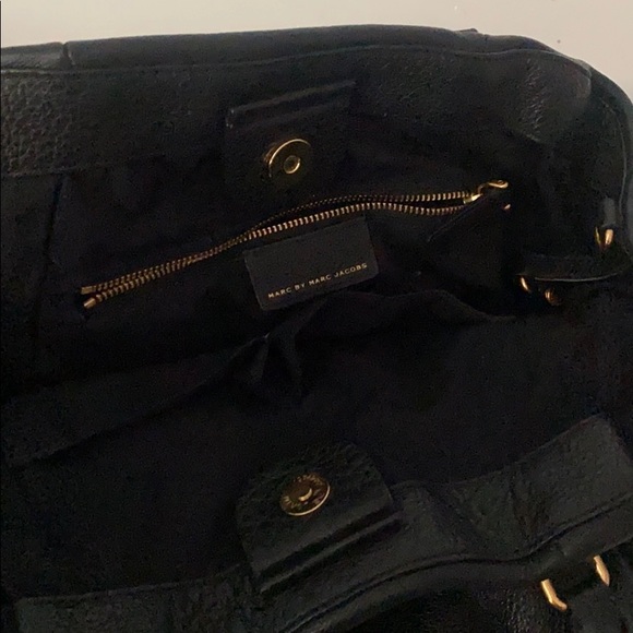 Marc by Marc Jacobs purse - Picture 3 of 4